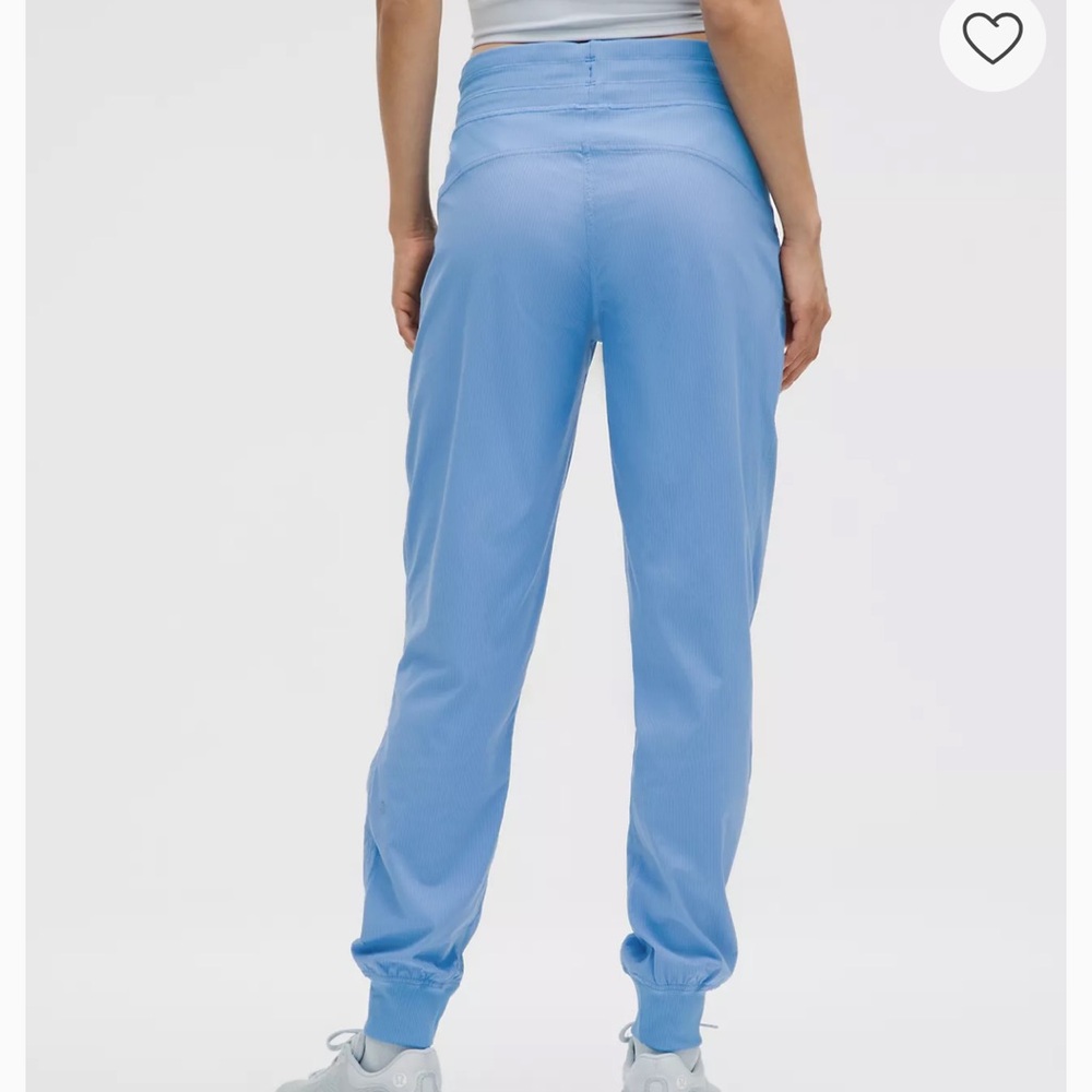 NWT Lululemon Dance Studio Mid Rise Jogger - Picture 3 of 3